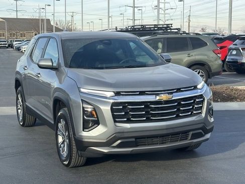 Certified 2025 Chevrolet Equinox LT image 30