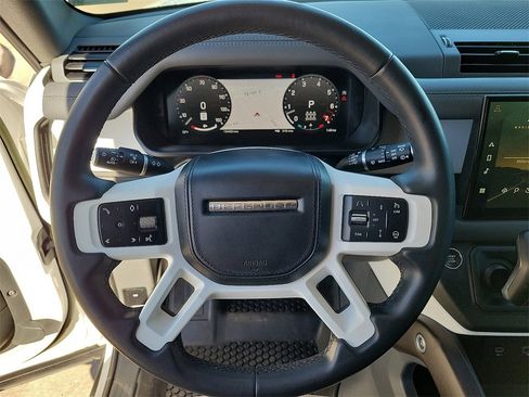 Used 2023 Land Rover Defender 130 First Edition image 16