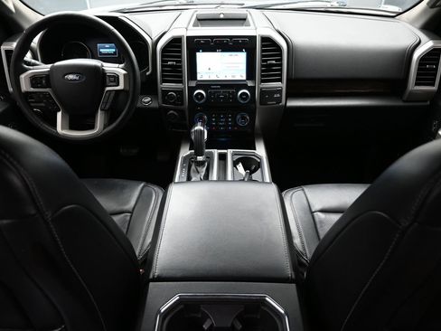 Used 2018 Ford F150 Lariat w/ Equipment Group 502A Luxury RWD image 14