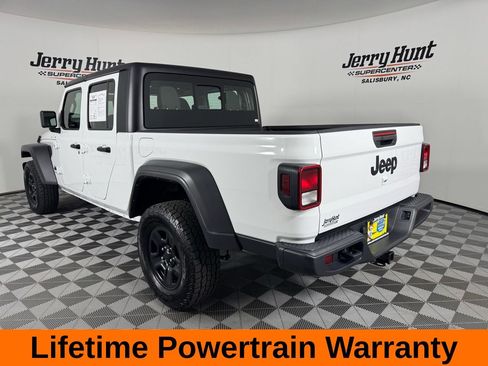 Used 2024 Jeep Gladiator Sport AWD/4WD image 10