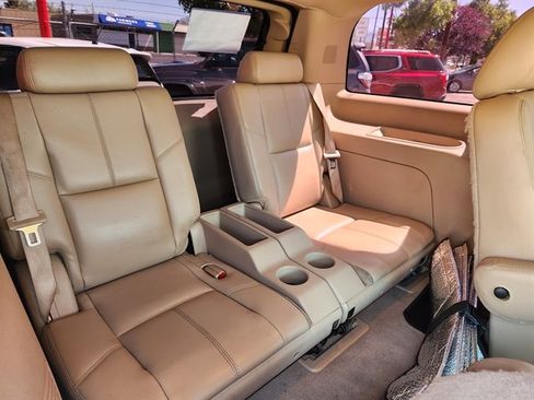 Used 2013 Cadillac Escalade Luxury AWD/4WD image 14