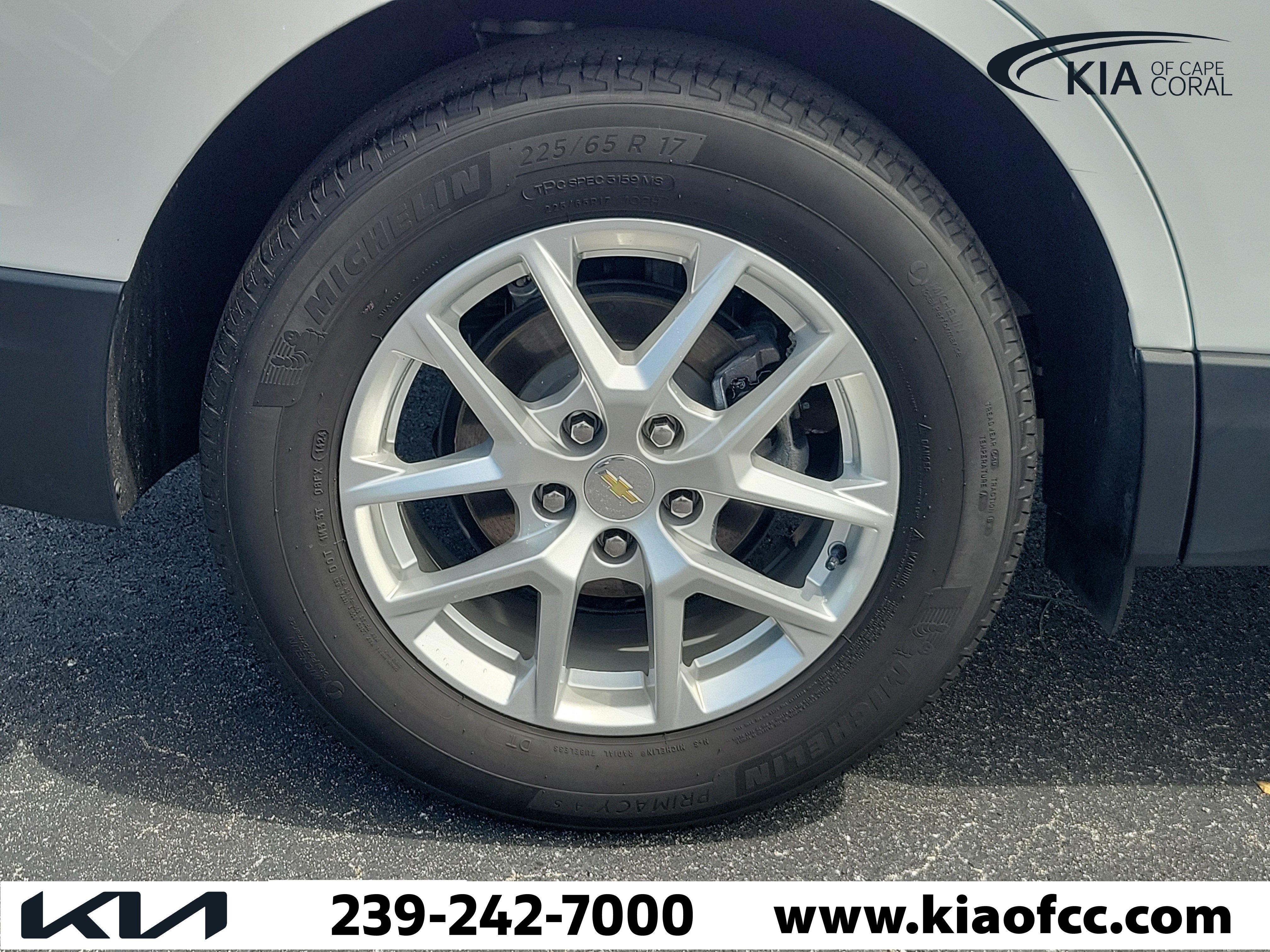 Used 2024 Chevrolet Equinox LT FWD image 9