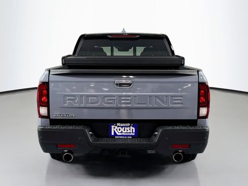 Certified 2024 Honda Ridgeline Black Edition image 6