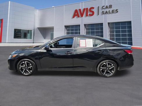 Used 2025 Nissan Sentra SV FWD image 10