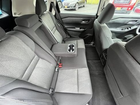 Used 2025 Nissan Rogue SV AWD/4WD image 42