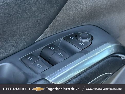 Certified 2025 Chevrolet Traverse LT w/ Driver Confidence Package image 26