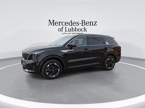 Used 2024 Kia Sorento S image 5