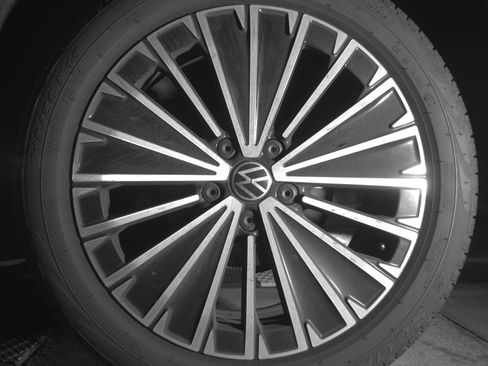 Used 2025 Volkswagen Taos SE image 14