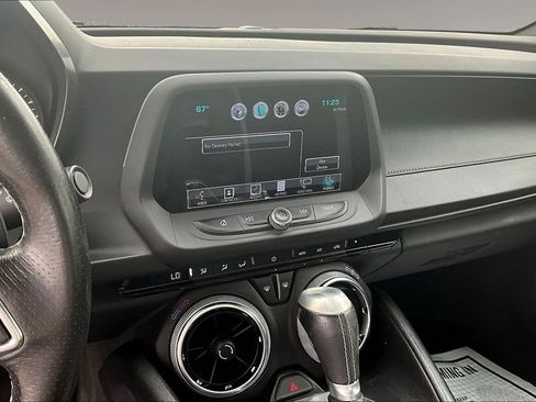 Used 2017 Chevrolet Camaro SS image 6