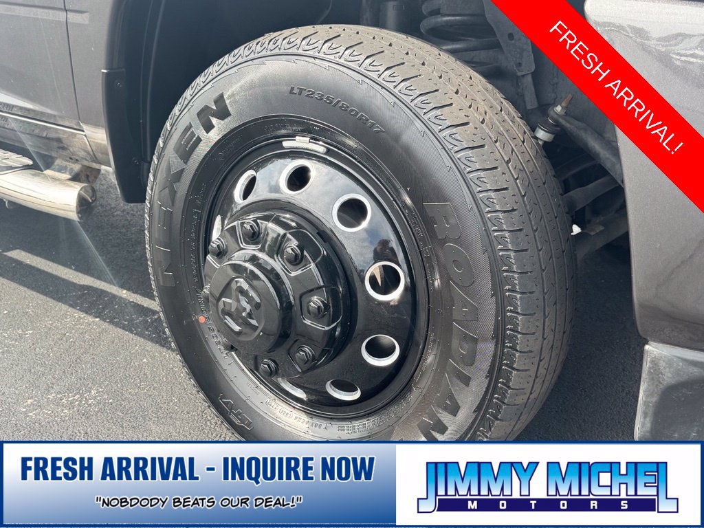 Used 2024 RAM 3500 Big Horn w/ Night Edition AWD/4WD image 22