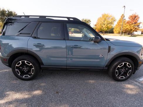 Used 2023 Ford Bronco Sport Outer Banks w/ Tech Package image 2