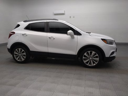 Used 2018 Buick Encore Preferred image 11