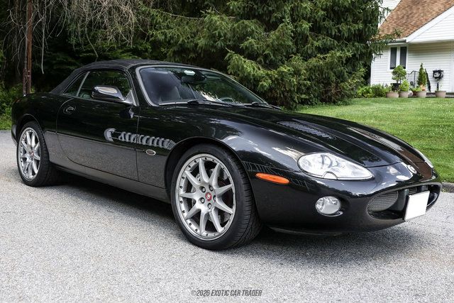 Used 2002 Jaguar XK8 Convertible RWD image 20