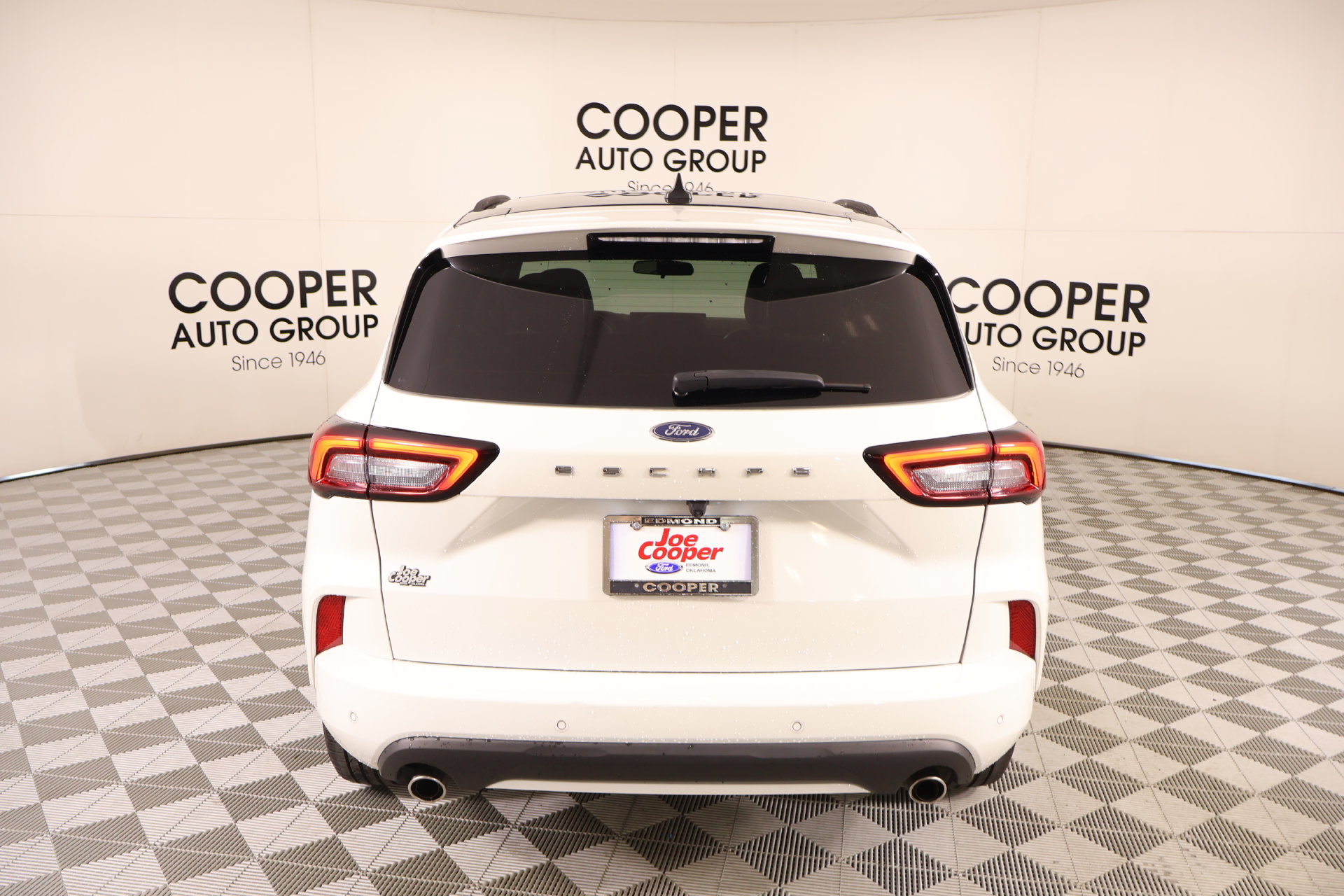 Used 2023 Ford Escape ST-Line FWD image 23