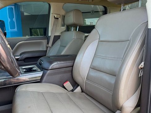Used 2016 GMC Sierra 2500 Denali w/ Duramax Plus Package AWD/4WD image 18