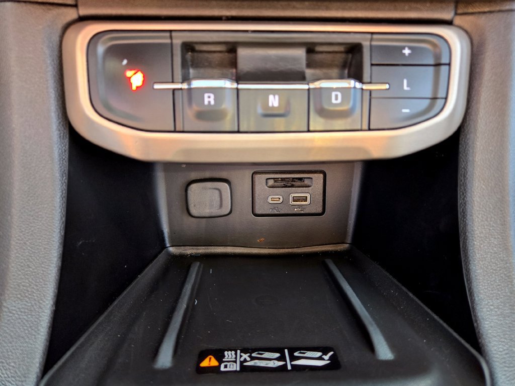 Used 2020 GMC Acadia Denali w/ Technology Package FWD image 40