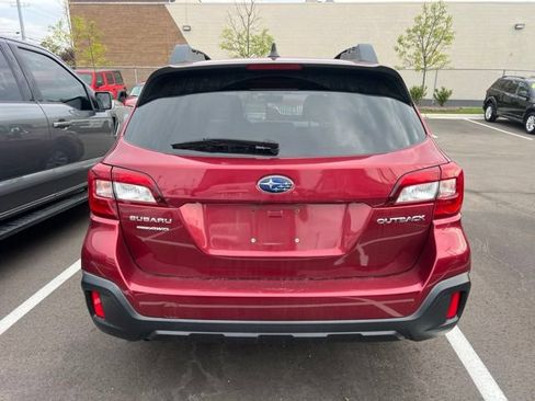 Used 2019 Subaru Outback 2.5i Premium AWD/4WD image 6
