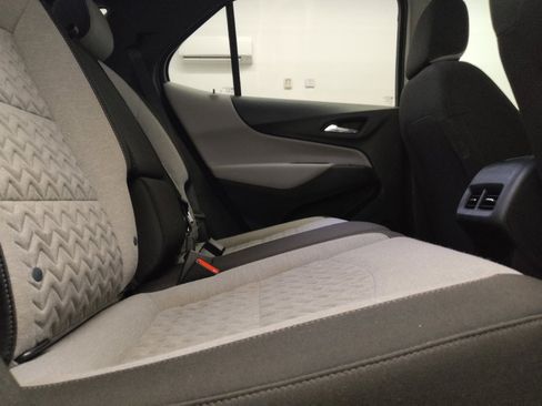 Used 2023 Chevrolet Equinox LS w/ LS Convenience Package FWD image 19