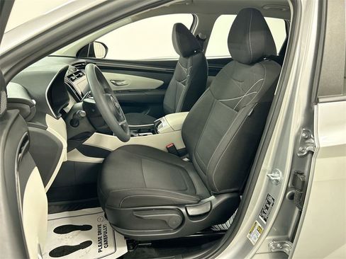 Used 2024 Hyundai Tucson SE image 9