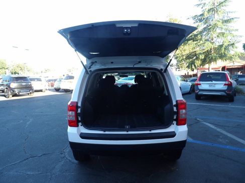 Used 2015 Jeep Patriot Sport FWD image 10