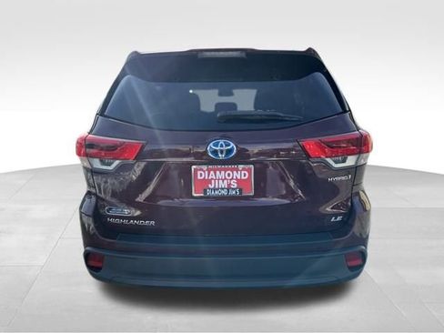 Used 2017 Toyota Highlander LE image 17