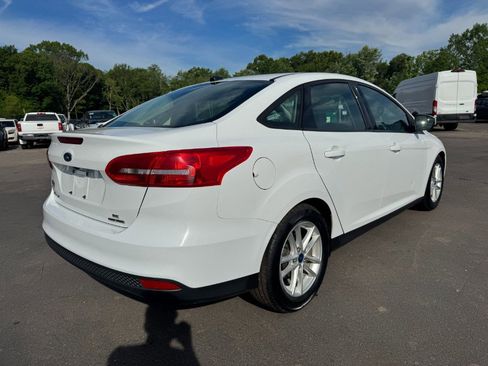 Used 2016 Ford Focus SE FWD image 5
