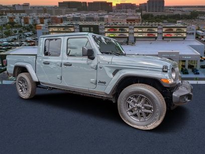 New 2025 Jeep Gladiator Sport