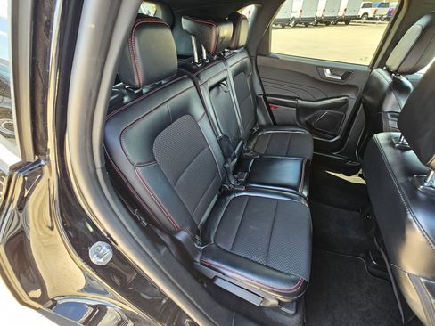 Used 2025 Ford Escape ST-Line image 29