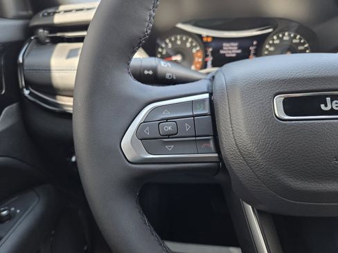 New 2026 Jeep Compass Latitude image 39