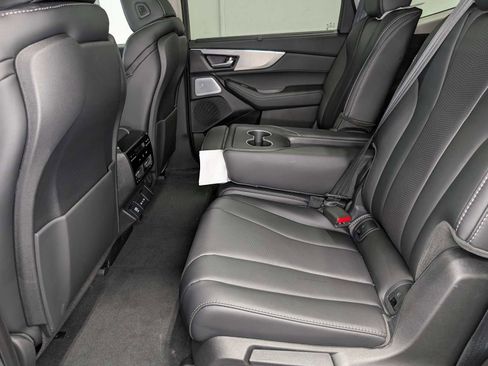 Used 2025 Acura MDX SH-AWD w/ Technology Package image 23