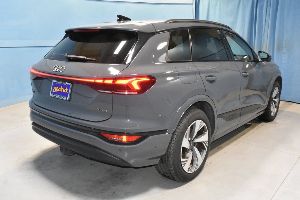 Used 2025 Audi Q6 e-tron Premium Plus AWD/4WD image 24