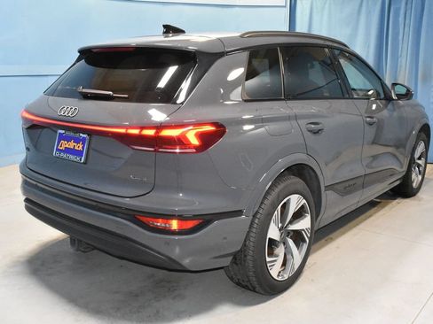 Used 2025 Audi Q6 e-tron Premium Plus AWD/4WD image 24
