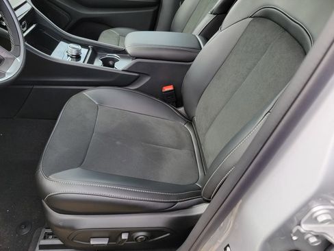 New 2026 Jeep Grand Cherokee Altitude AWD/4WD image 11