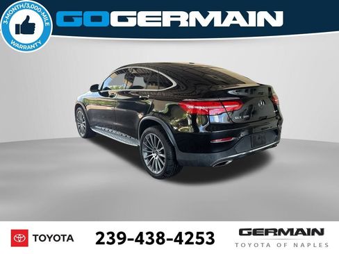 Used 2018 Mercedes-Benz GLC 300 4MATIC Coupe image 4