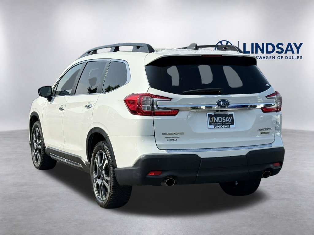 Used 2024 Subaru Ascent Touring AWD/4WD image 4
