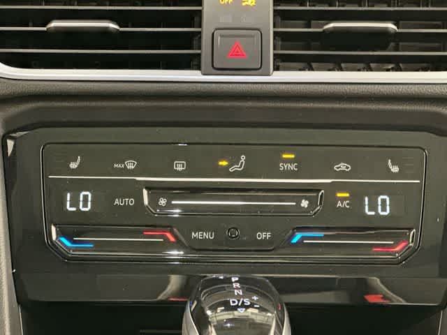 New 2026 Volkswagen Taos SE AWD/4WD image 16