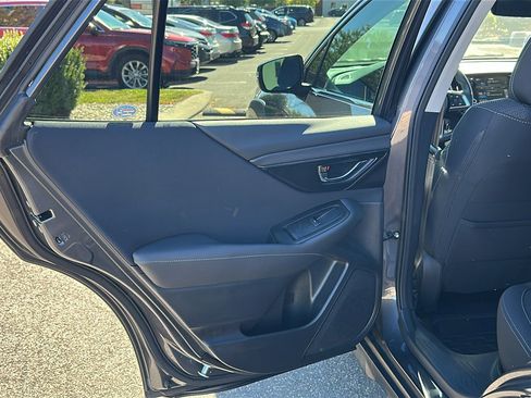 Used 2023 Subaru Outback Premium image 21