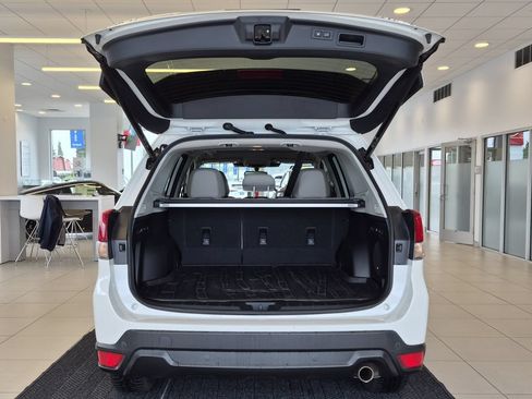 Used 2022 Subaru Forester Limited AWD/4WD image 9