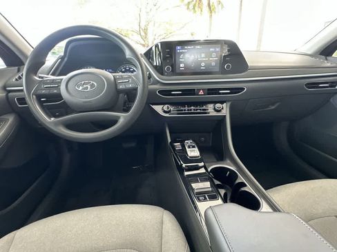 Used 2021 Hyundai Sonata SE FWD image 17