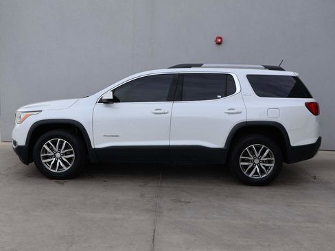 Used 2019 GMC Acadia SLE image 2