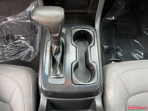 Used 2020 Chevrolet Colorado W/T w/ WT Convenience Package RWD image 31