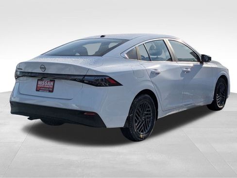 New 2026 Nissan Sentra SV w/ SV Convenience Package FWD image 3