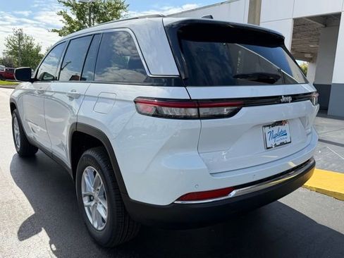 New 2026 Jeep Grand Cherokee Laredo X image 8