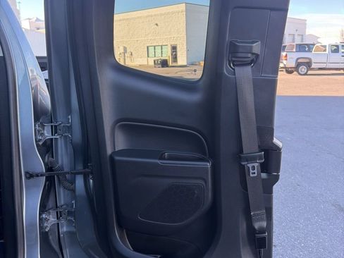 Used 2022 Chevrolet Colorado W/T w/ WT Convenience Package image 23