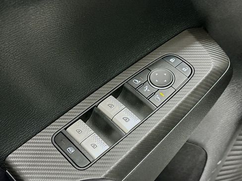 Used 2024 Mitsubishi Outlander SE image 15