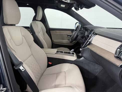 Used 2026 Volvo XC90 B6 Plus w/ Protection Package Premier AWD/4WD image 10