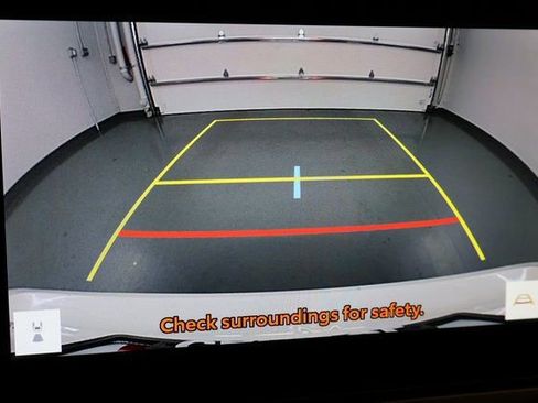 Used 2025 Toyota Camry SE image 27