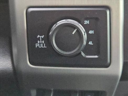 Used 2020 Ford F250 Platinum w/ FX4 Off-Road Package AWD/4WD image 21
