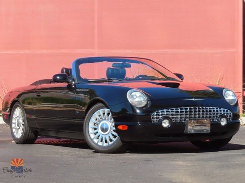 Used 2004 Ford Thunderbird image 1