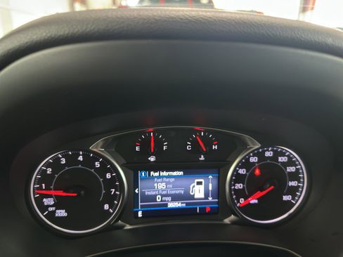 Used 2024 GMC Terrain SLE FWD image 13